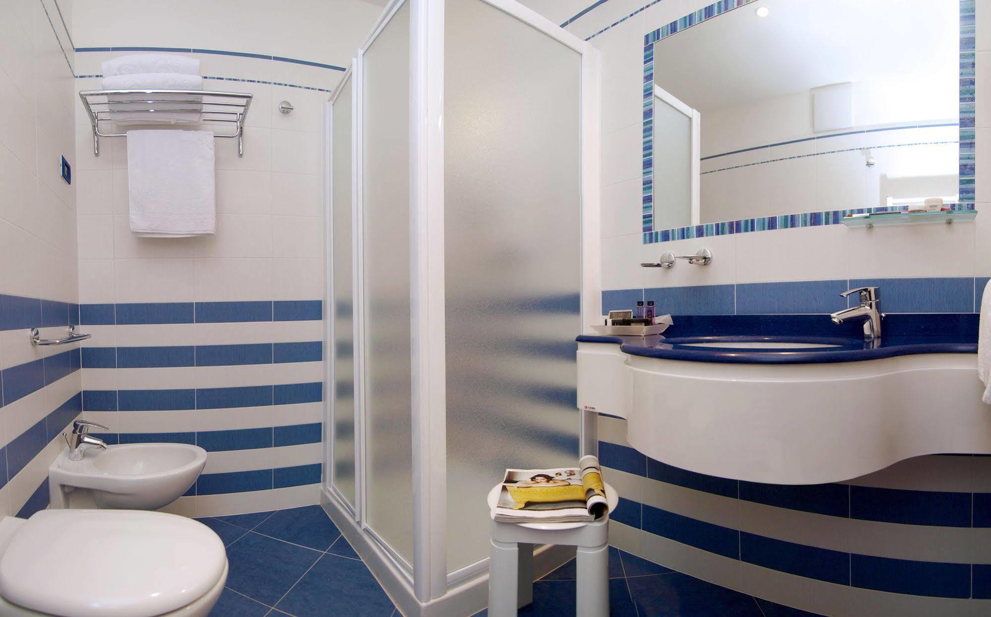 Hotel Garni Corallo 토르볼레 외부 사진
