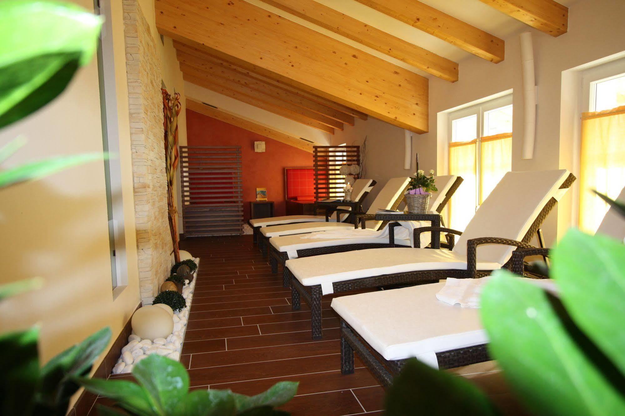Hotel Garni Corallo 토르볼레 외부 사진