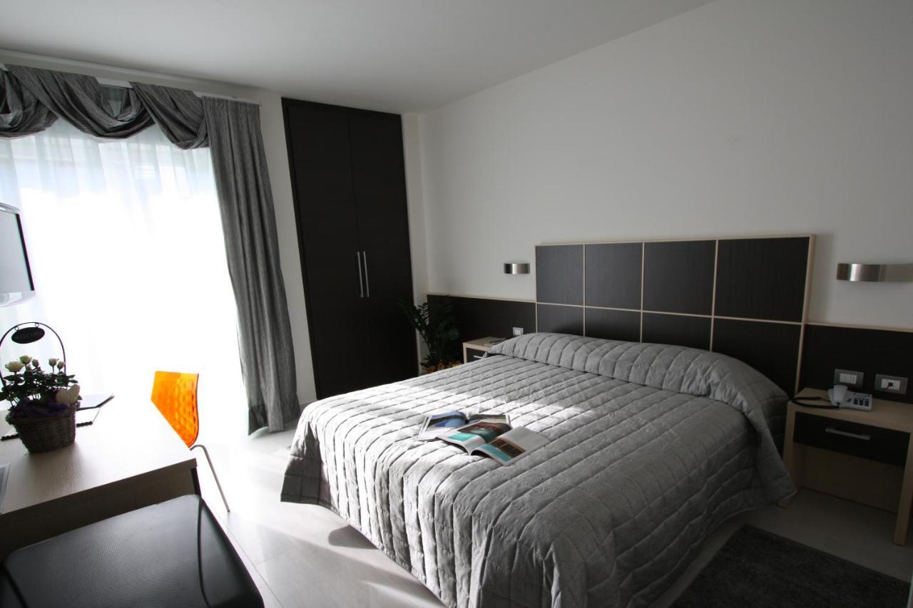 Hotel Garni Corallo 토르볼레 외부 사진