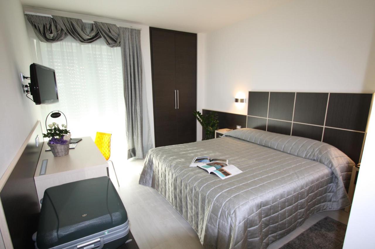 Hotel Garni Corallo 토르볼레 외부 사진