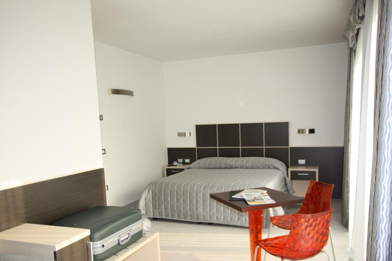 Hotel Garni Corallo 토르볼레 외부 사진